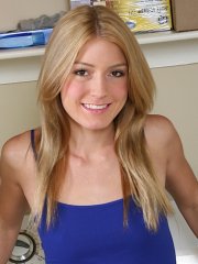 Blonde amateur Elli Fox peels off her tight jeans and panties